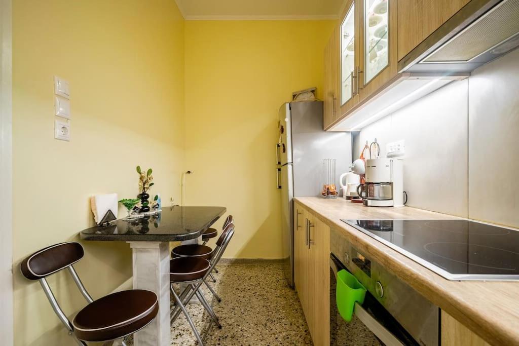 Bright,Comfort House In The Heart Of Атина Екстериор снимка